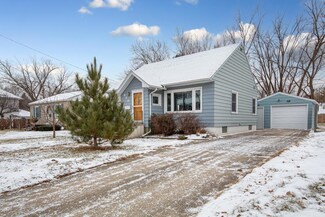 819 2nd St SW, Faribault, MN 55021