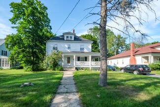 15 North St, Dixfield, ME 04224