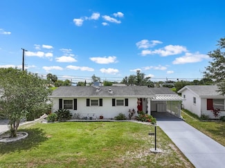 913 Augusta Dr, Sun City Center, FL 33573