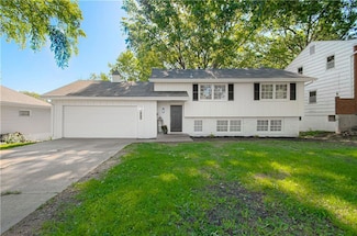7415 Ash Ave, Raytown, MO 64133