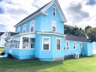 6300 Church St, Chincoteague Island, VA 23336