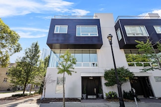785 E Kilbourn Ave Unit 1, Milwaukee, WI 53202