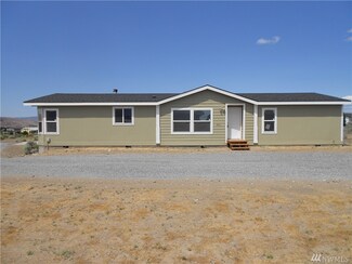 902 Columbia Blvd W, Mattawa, WA 99349