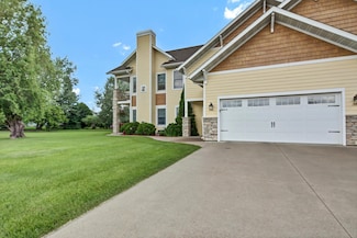 755 Hickory Way Unit 2, Lake City, MN 55041