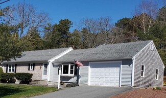 20 Grassy Pond Dr, Dennis, MA 02638