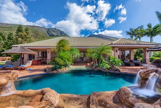 972 Kai Hele Ku St Unit A, Lahaina, HI 96761