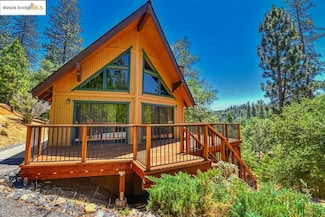 20830 Point View Dr, Groveland, CA 95321