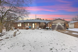 1426 Trinidad Ave NW, Grand Rapids, MI 49534