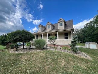 164 Davis Rd, Valencia, PA 16059