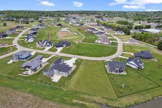 L 26 Colonial Way, Middleton, WI 53593