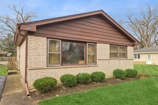 226 Glenview Rd, Glenview, IL 60025