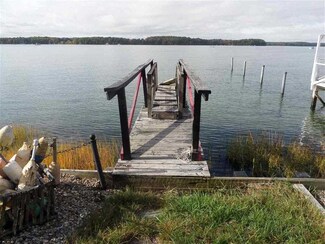 55 Boston Harbor Rd, Dover, NH 03820