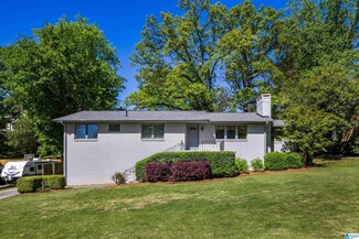 1212 Green Glen Rd, Vestavia, AL 35216