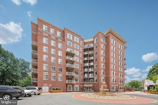 4480 Market Commons Dr Unit 416, Fairfax, VA 22033