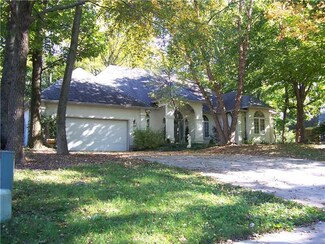 8821 Classic View Dr, Indianapolis, IN 46217