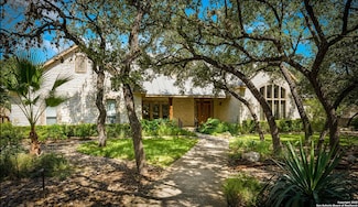 217 Mecca Dr, San Antonio, TX 78232