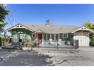 2440 SW Hoffman Ave, Portland, OR 97201