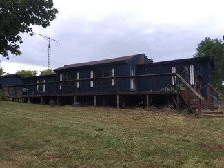 4746 N Coomer Ln, Petersburg, IN 47567