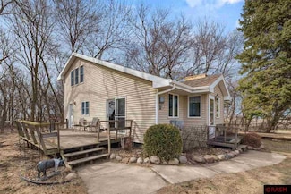 69193 380th St, Saint James, MN 56081