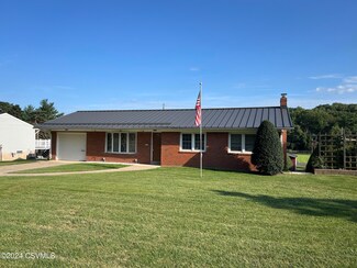 2134 Stetler Dr, Coal Township, PA 17866