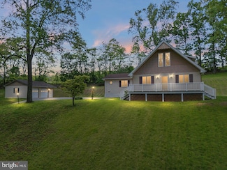2033 Weisstown Rd, Boyertown, PA 19512