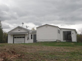 63 Keith St, Livermore, ME 04253