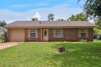 1403 S Rockwall Ave, Terrell, TX 75160