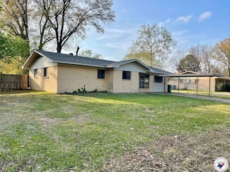 1 Sidney Dr, Texarkana, TX 75503