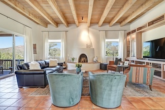 20 Agua Viviendo, Santa Fe, NM 87508