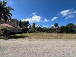 1680 Assisi Dr Unit 13, Sarasota, FL 34231