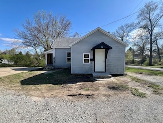 700 E Marion St, Newton, IL 62448