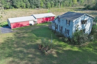 13169 Kirby Rd, Akron, NY 14001