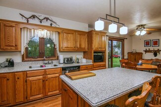 643 Farnham St, Columbus, WI 53925