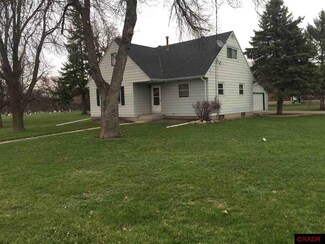 107 Monks Ave, Mankato, MN 56001