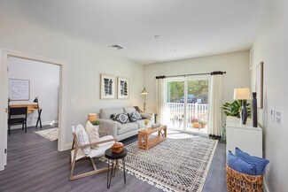 3105 Briarwood Village Unit 3105, Clinton, MA 01510