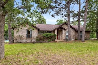 205 Kamakoa Ln, Bastrop, TX 78602