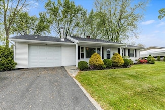 103 Nicholson Dr, Brockton, MA 02302