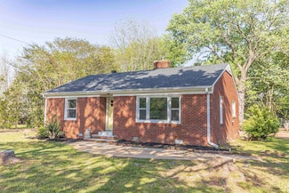 212 N Maple St, Adamsville, TN 38310