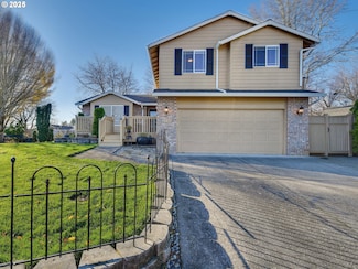 2725 SW Hope Cir, Troutdale, OR 97060