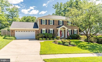 5416 Waycross Dr, Alexandria, VA 22310