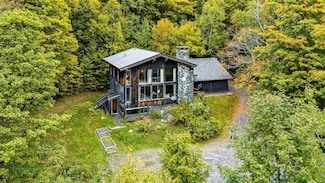 527 Upper Village Rd, Warren, VT 05674
