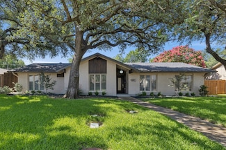 3138 Whirlaway Rd, Dallas, TX 75229