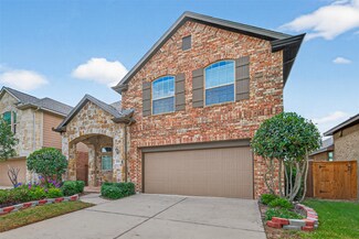 19323 S Cottonwood Green Ln, Cypress, TX 77433