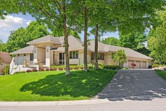 6420 Thornberry Curve, Excelsior, MN 55331