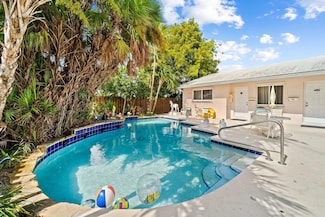 1681 NE 56th St, Fort Lauderdale, FL 33334