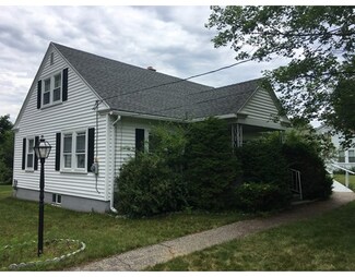 129 Oakham Rd, Barre, MA 01005