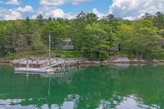 1 Half Moon Cove Rd, South Bristol, ME 04573