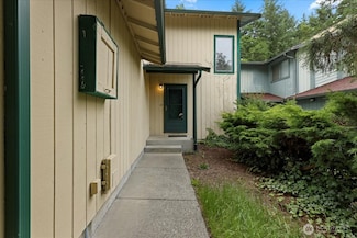 7634 Shilohwood Place NW, Bremerton, WA 98311