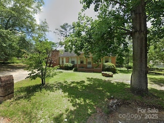 826 Armour St, Columbia, SC 29203