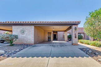 927 W Calle Del Vencejo, Green Valley, AZ 85622